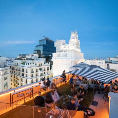 Pestana CR7 Gran Vía Madrid (29 Calle Gran Vía 28013 Madrid)