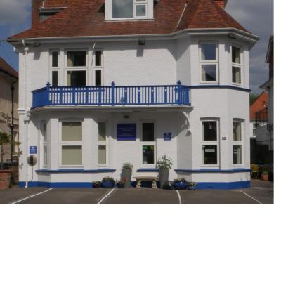 Southern Breeze Lodge - Adults Only (20 Southern Road BH6 3SR Bournemouth)