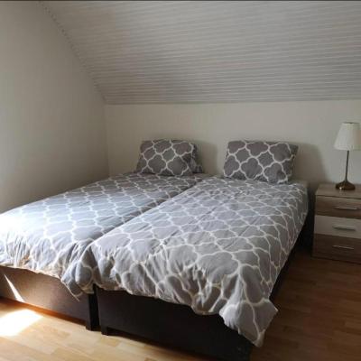 Quiet room in Budapest near airport with free parking (arpad utca69 1196 budapest 1196 Budapest)