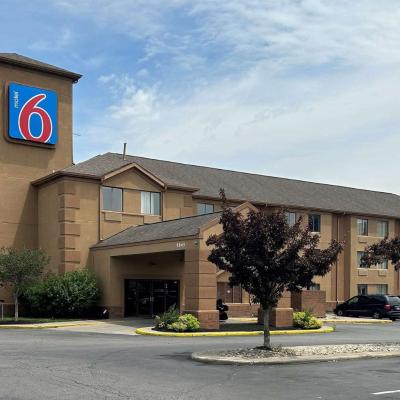 Motel 6-Indianapolis, IN - Airport (5845 Rockville Road IN 46224 Indianapolis)