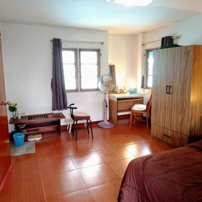 Young and Beautiful (House Number 506/1, Pracha Rat Bamphen 7 Alley, Lane 10 10310 Bangkok)