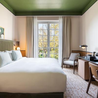 Le Parchamp, a Tribute Portfolio Hotel, Paris Boulogne (114 route de la Reine 92100 Boulogne-Billancourt)