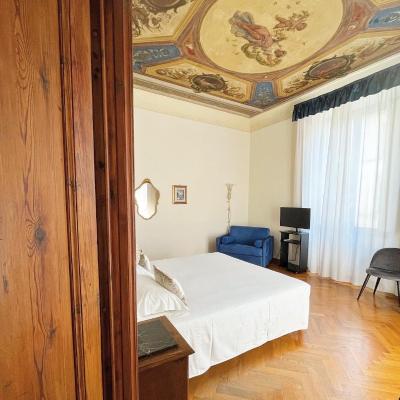 Cimabue 9 (Via Cimabue, 9 50121 Florence)