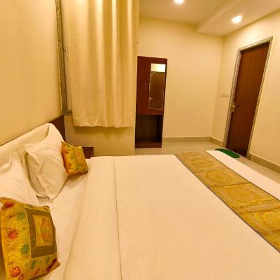 Photo Hotel Veer Palace near Udaipole Udaipur