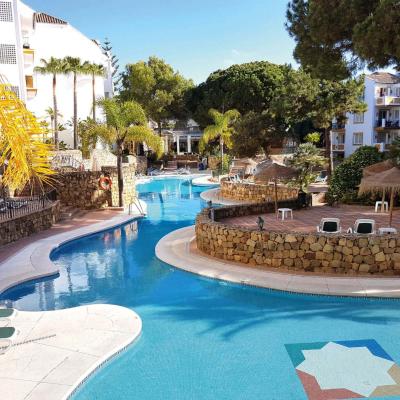Ona - Marbella - Elviria Playa - Suite Apartamento para 6 en jardines del Hotel Don Carlos 5GL (km.192 Autovía del Mediterráneo Alanda Club Marbella 29600 Marbella)