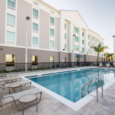 Hampton Inn & Suites Orlando near SeaWorld (7003 Sea Harbor Drive FL 32821 Orlando)