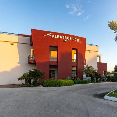 Albatros Hotel (Via Elorina 168 96100 Syracuse)