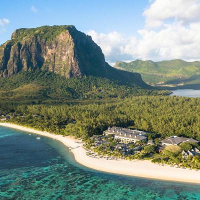 JW Marriott Mauritius Resort (Le Morne Peninsula, Coastal Road 230 Le Morne)