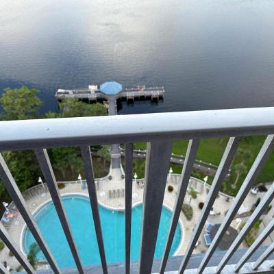 Penthouse Close to Disney area and Malls water view (13428 Blue Heron Beach Drive Tower 1 suite 1603 FL 32821 Orlando)