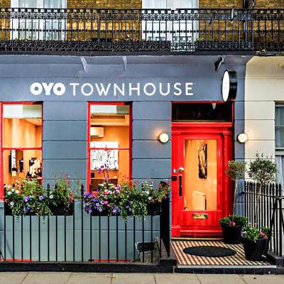 OYO Townhouse 30 Sussex Hotel, London Paddington (30 Sussex garden Paddington W2 1UL Londres)