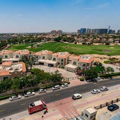 Golf Course views (Royal Residences  Dubaï)