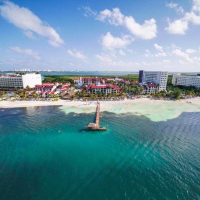 The Royal Cancun All Villas Resort (Kukulcan Boulevard Km 4.5 Hotel Zone Lotes C2 & C2A 77500 Cancún)