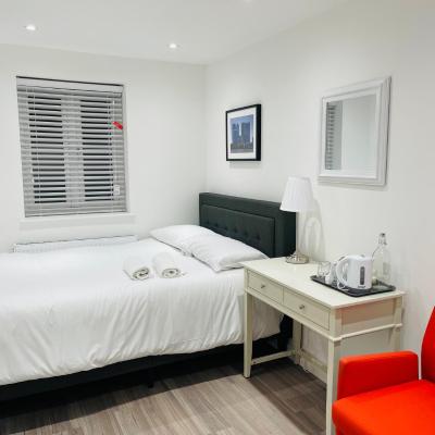 Riverside Premium Double Room E14 (34 Mast House Terrace E14 3RW Londres)
