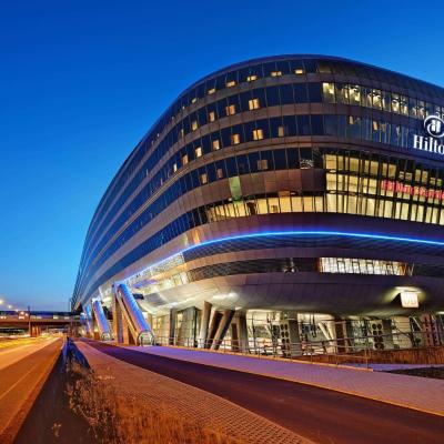 Hilton Frankfurt Airport (The Squaire, Am Flughafen 60549 Francfort-sur-le-Main)