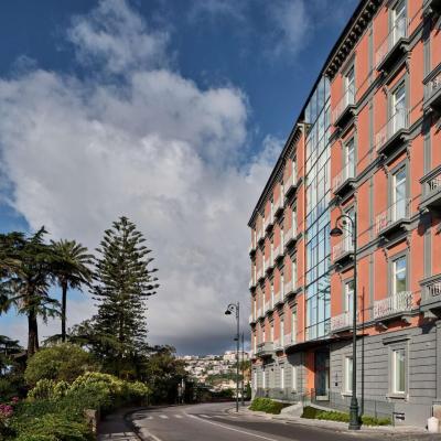 The Britannique Hotel Naples, Curio Collection By Hilton (Corso Vittorio Emanuele 133 80121 Naples)