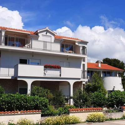 Apartments and rooms by the sea Brodarica, Sibenik - 21536 ( 22000 Šibenik)