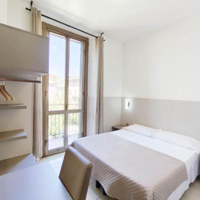 Hotel Mondial (Via Vitruvio 24 20124 Milan)