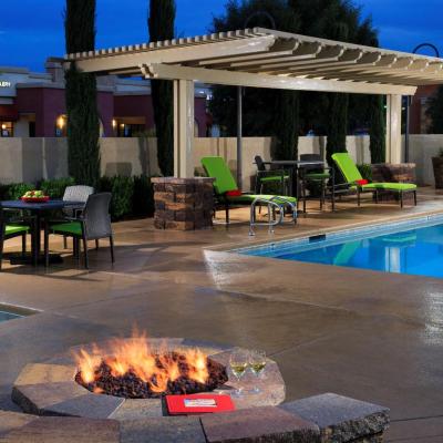 Hampton Inn & Suites Las Vegas South (3245 Saint Rose Parkway NV 89052 Las Vegas)