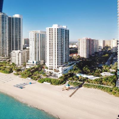 DoubleTree by Hilton Ocean Point Resort - North Miami Beach (17375 Collins Avenue FL 33160 Miami Beach)