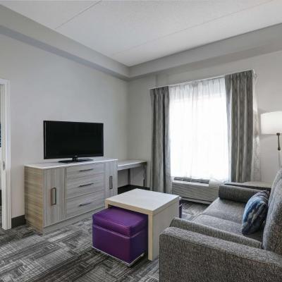 Homewood Suites by Hilton London Ontario (45 Bessemer Road N6E 0A2 London)
