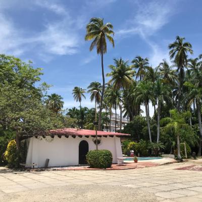 Hotel las hamacas (239 Avenida Costera Miguel Alemán 39300 Acapulco)