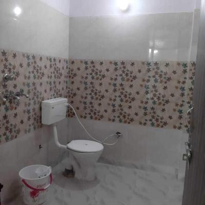 OYO 81187 Hotel Maharaja (Plot No-12/29, Majnu Ka tila Near Timarpur Delhi , Delhi 110054 New Delhi)