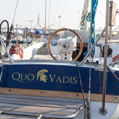 Quo Vadis Yacht (Lungomare Starita 6 70132 Bari)