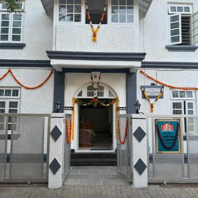 Hotel Laxminarayan Niwas (Station Road 433/3 411001 Pune)