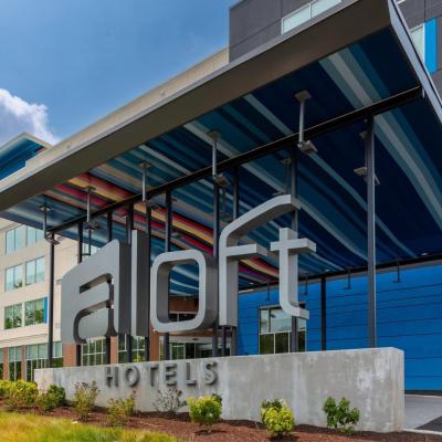 Aloft Nashville Airport (608 McGavock Pike 37214 Nashville)
