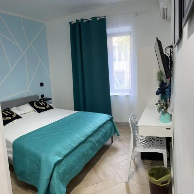 Hotel Barbato (Corso Secondigliano 498 80144 Naples)