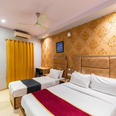 LOTUS GRAND HOTEL MUMBAI (Next to Royal Enfield Service center AG Link Road, Sakinaka, 400072 Mumbai)
