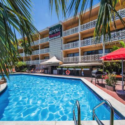 Royal Beach Palace (3711 North Ocean Boulevard FL 33308 Fort Lauderdale)