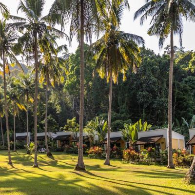 Phukhaolak Resort (4/9 เพชรเกษม 82190 Khao Lak)