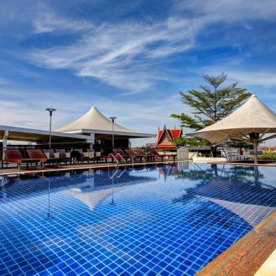 Dang Derm Khaosan (1 Khaosan Road, Pranakorn,  10200 Bangkok)