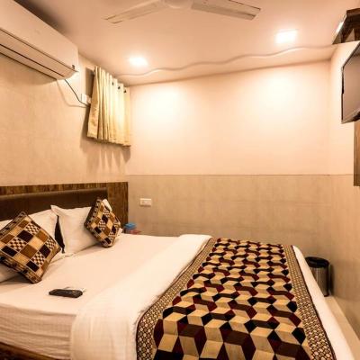 Hotel KF Residency (Lal Bahadur Shastri Marg, Opp. Islamia Bakery, Kurla West 400070 Mumbai)