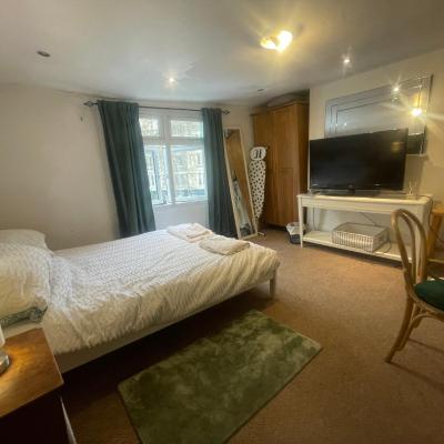 Private Double Room (57 Hackney Road E2 7NX Londres)