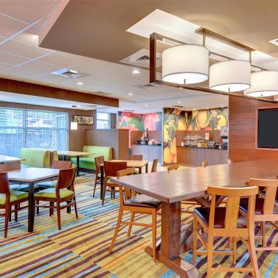 Fairfield Inn & Suites by Marriott Nashville Downtown-MetroCenter (100 French Landing Drive 37228 Nashville)