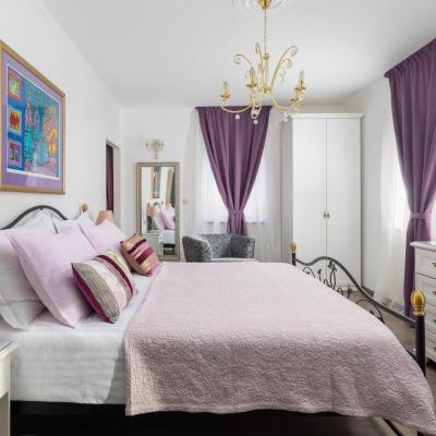 Romantic Luxury Rooms (Kninska 2 21000 Split)