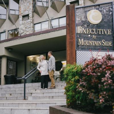 Mountain Side Hotel Whistler by Executive (Building B, 4250 Village Stroll V0N 1N4 Whistler)