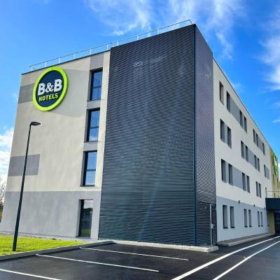 B&B HOTEL Besançon Valentin (3 Chemin des Trois Croix 25480 Besançon)
