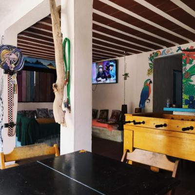 Raizes Surf and Bar Hostel (6 Rua dos Gravatás 28953-858 Búzios)