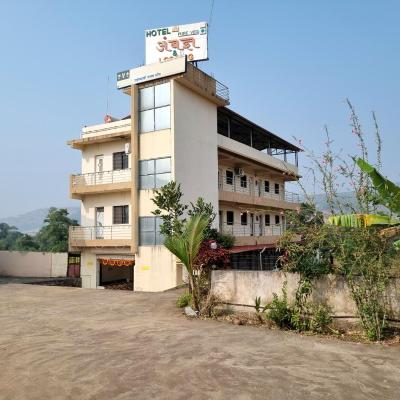 Ambadnya Lodge (Saswad-Kapurhol-Bhor Road Ketkavale, near Prati Balaji Mandir 412213 Pune)