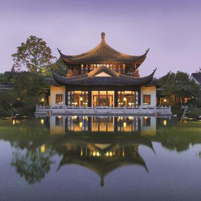 Four Seasons Hotel Hangzhou at West Lake (5 Lingyin Road  310013 Hangzhou)