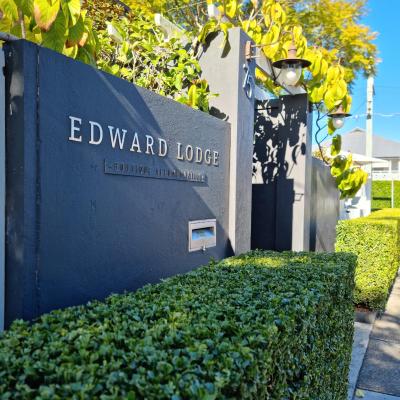 Edward Lodge New Fam (75 Sydney Street, New Farm 4005 Brisbane)