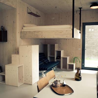 Private Eco Wooden Studio with bath and bikes and garden (4C Edward Wrightstraat 1086 WC Amsterdam)