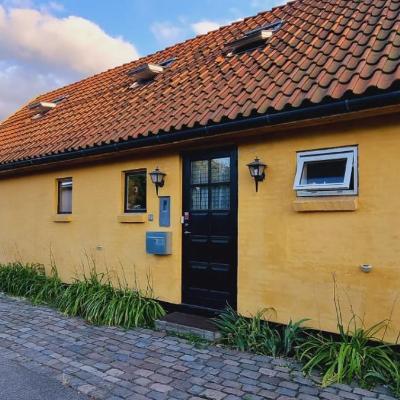 Yellow house Hostel (HF. Birkevang 98 2700 Copenhague)