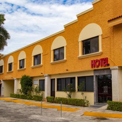 Hotel y Villas Costa del Sol (Periférico de Mérida Licenciado Manuel Berzunza Km 24 97305 Mérida)