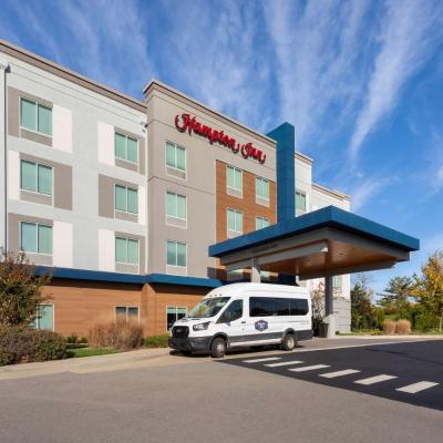Hampton Inn by Hilton Nashville Airport Century Place (1 Century Blvd TN 37214 Nashville)