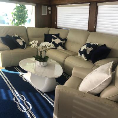 Luxury Afloat Yacht Paradise 3 bedrooms 3bath 5 beds with full Marina view (13900 Marquesas Way, Slip C-105 CA 90292 Los Angeles)