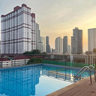 Top High Airport Link Hotel, Bangkok (33/3 Petchaburi 13, Petchaburi Rd., Phayathai, Rajthevee 10400 Bangkok)